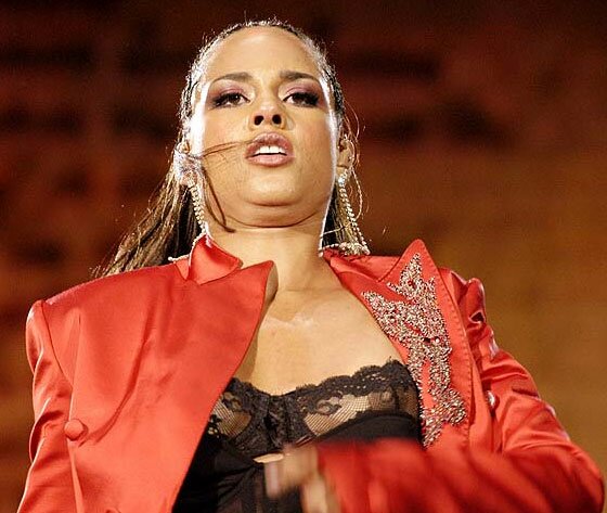 alicia keys nipple