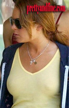 lindsay lohan tits