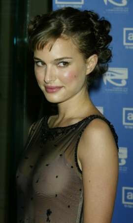 natalie portman boobs.jpg